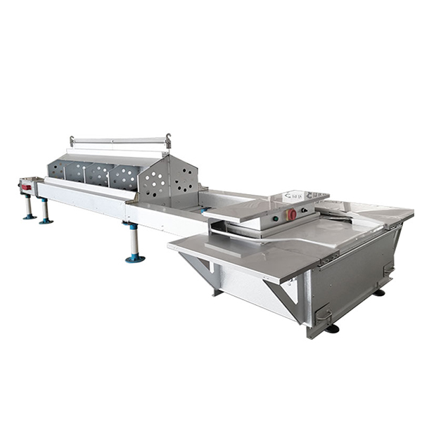 breakage reducing Egg Gathering Machine